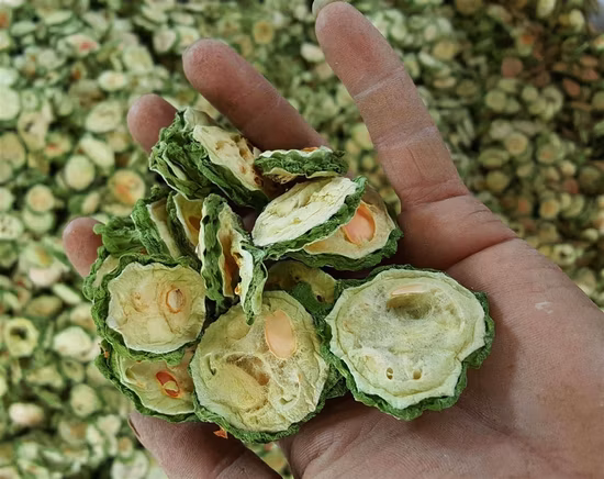 E. K extrait de plante d'herbe approvisionnement d'usine extrait de melon amer Charantin 5%/10%/20% poudre de courge amère extrait de fruit de poire baume Momordica Charantia Linn.